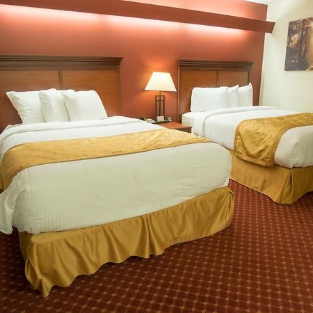 Shepherd Mountain Inn & Suites Pilot Knob Extérieur photo