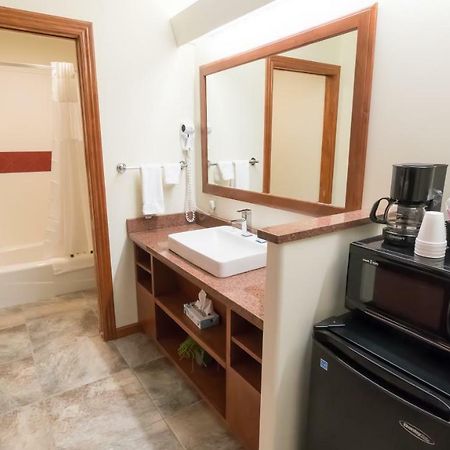 Shepherd Mountain Inn & Suites Pilot Knob Extérieur photo