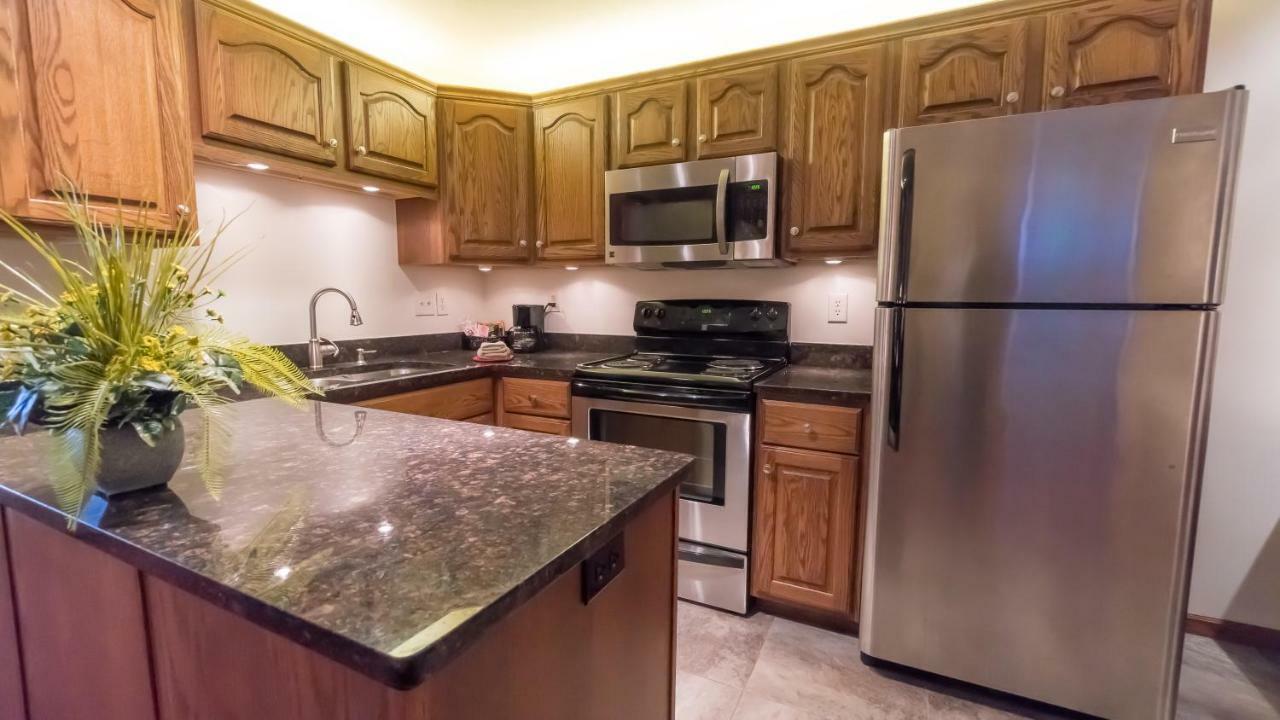 Shepherd Mountain Inn & Suites Pilot Knob Extérieur photo
