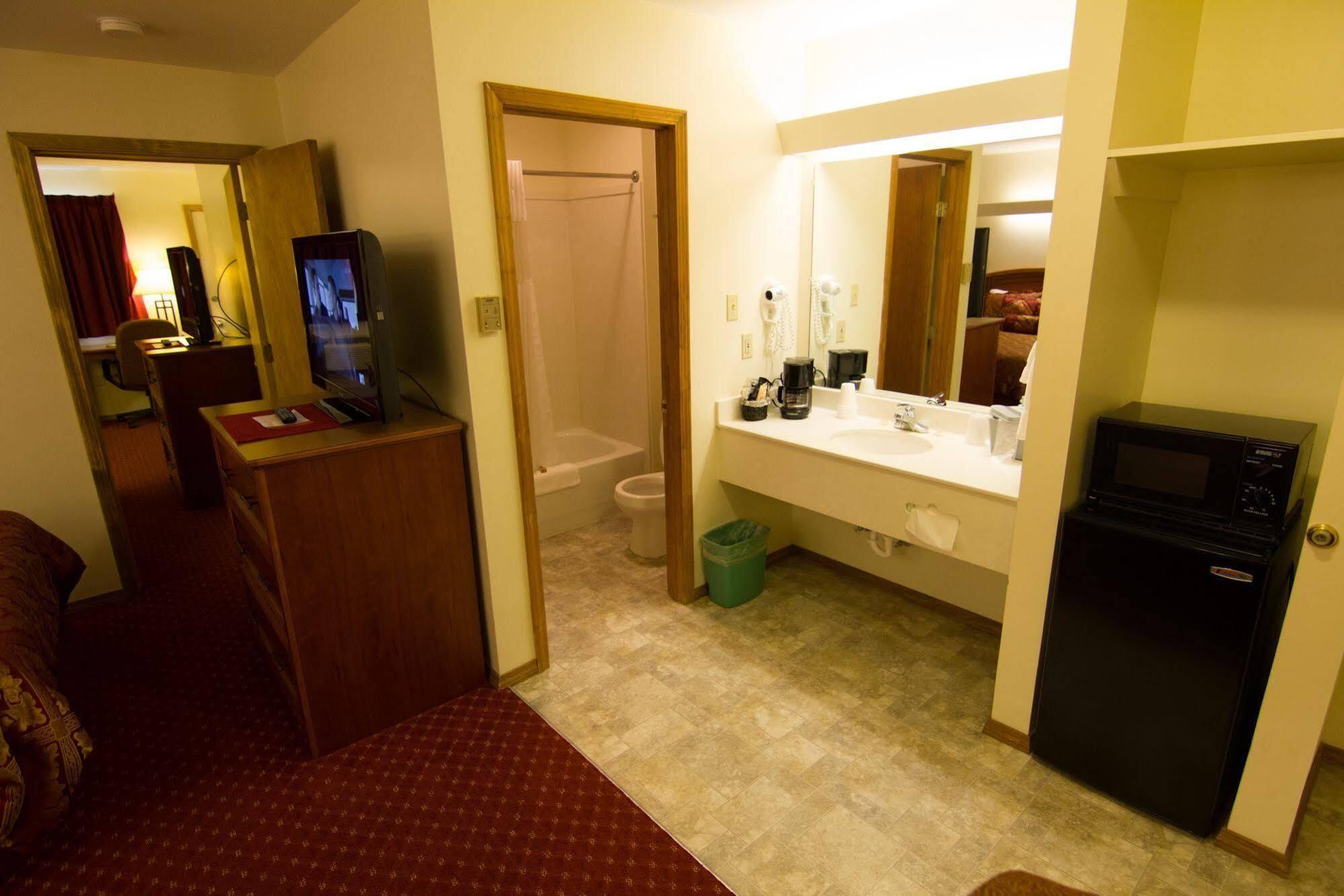 Shepherd Mountain Inn & Suites Pilot Knob Extérieur photo